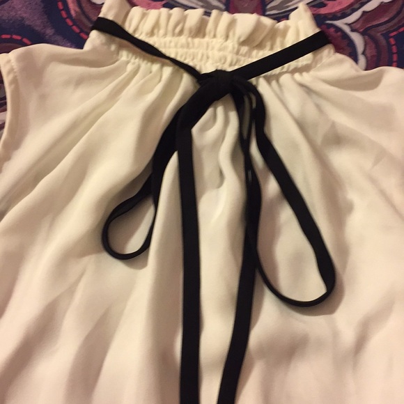 SOLD! Who What Wear sheer blouse - Picture 2 of 4